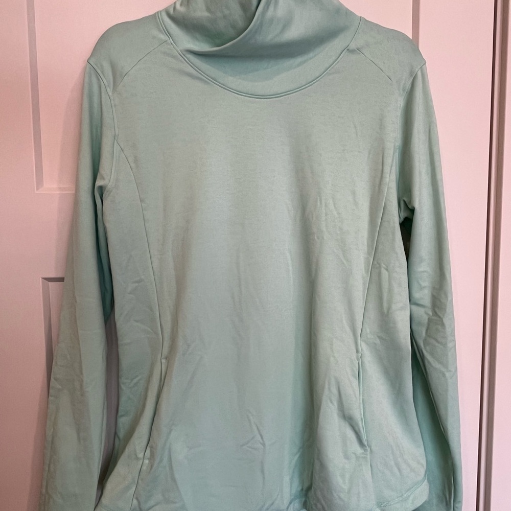 CALIA by Carrie Underwood brushed fleece Long Sleeve Top-fitted, mint green
